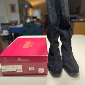 Munro Samantha Black Stretch Suede Boot 8 1/2